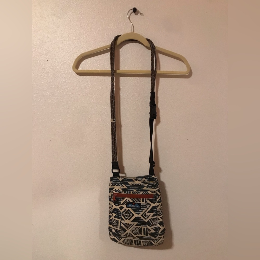 Kavu adventure purse